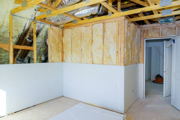 Best Garage Insulation  in Raymond, WA